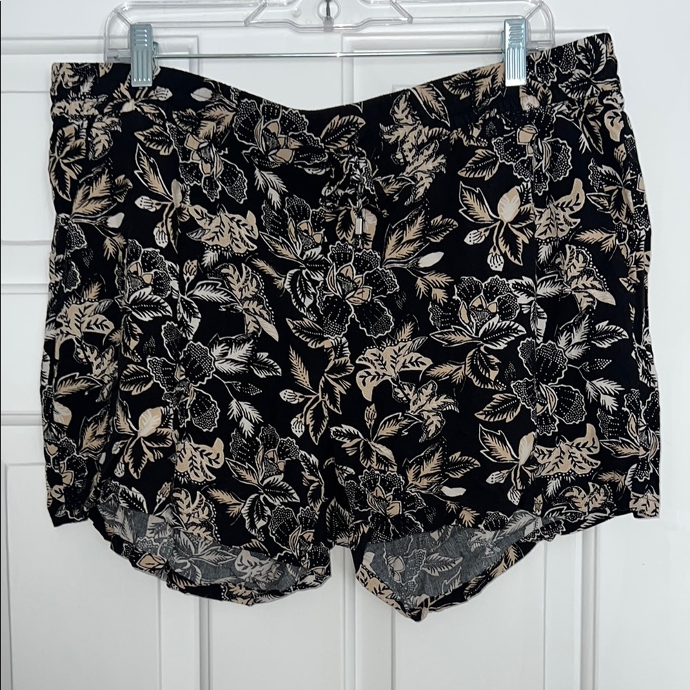 Old Navy High Waist Black and Tan Shorts